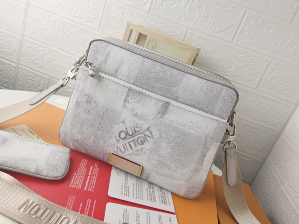 ルイヴィトンバッグ正面デザイン